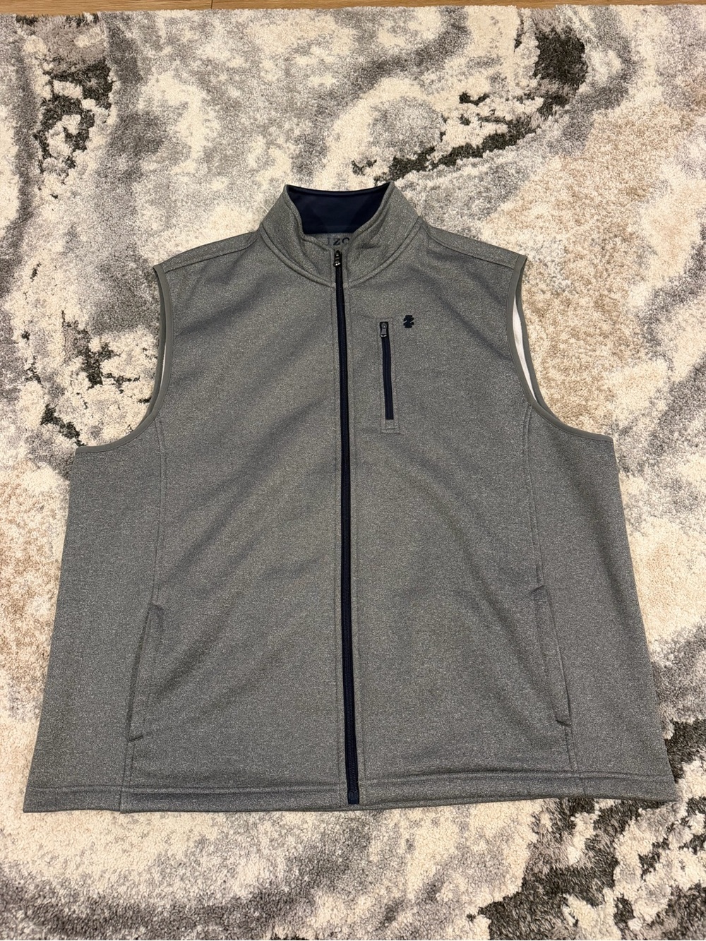 Izod Men's Gray Sleeveless Zip Vest with Chest Pocket
